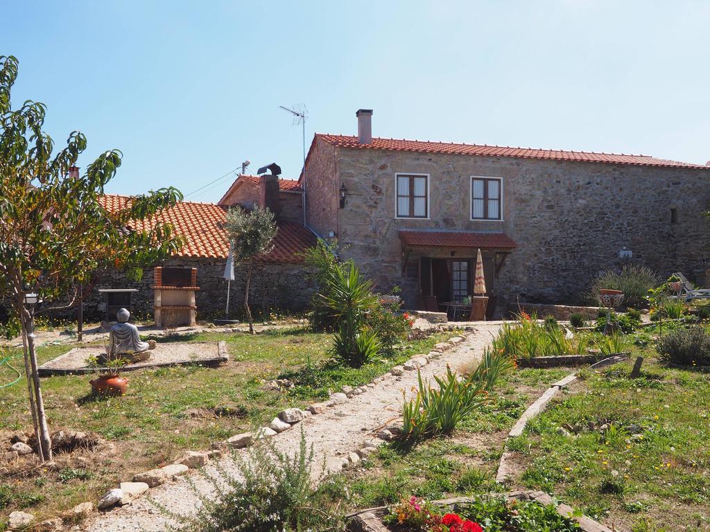 Casa Do Monge Guest House Leomil Exterior photo