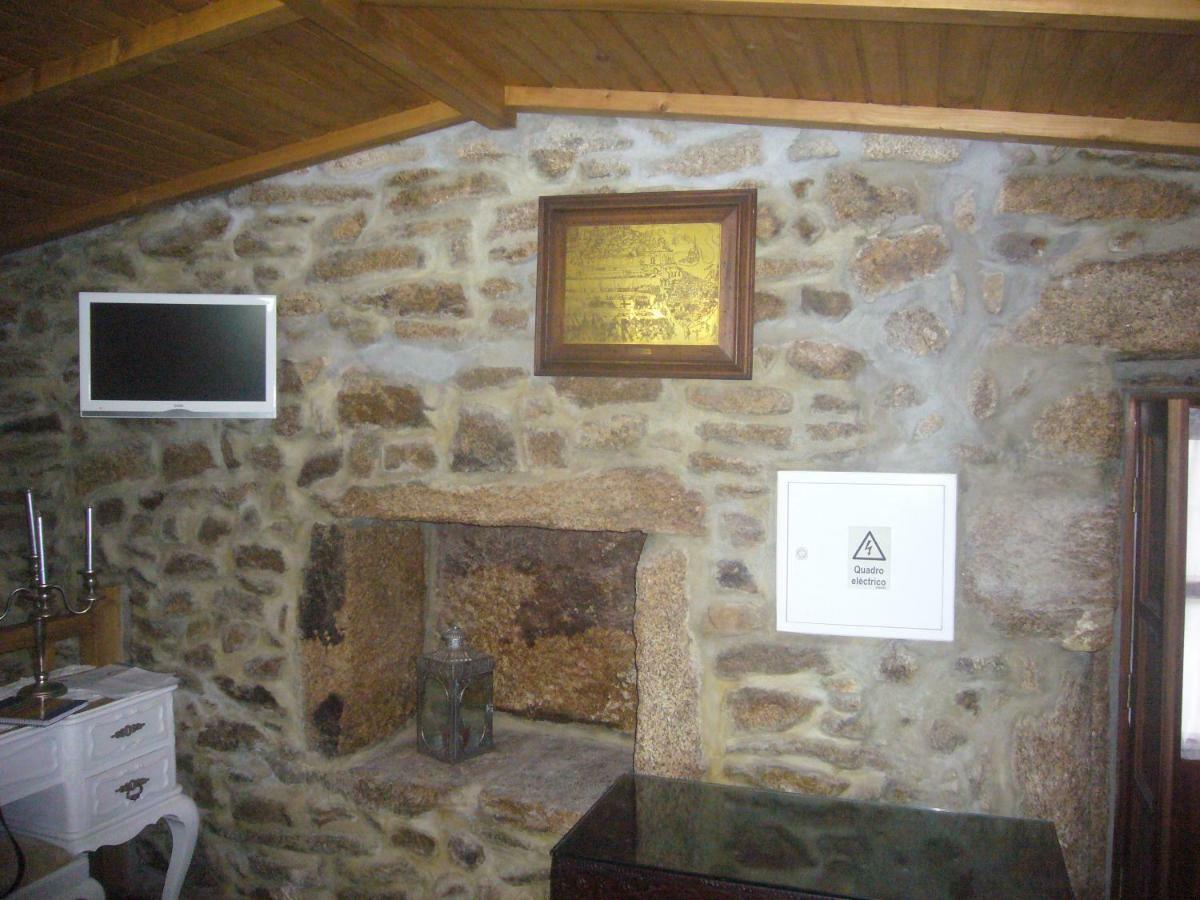 Casa Do Monge Guest House Leomil Exterior photo